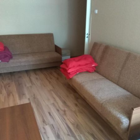 Petera Apartaments Ventspils Exteriör bild